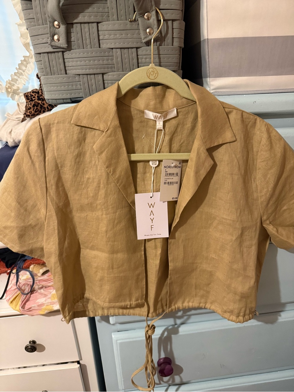WAYF Women’s Cropped Linen Jacket in Tan